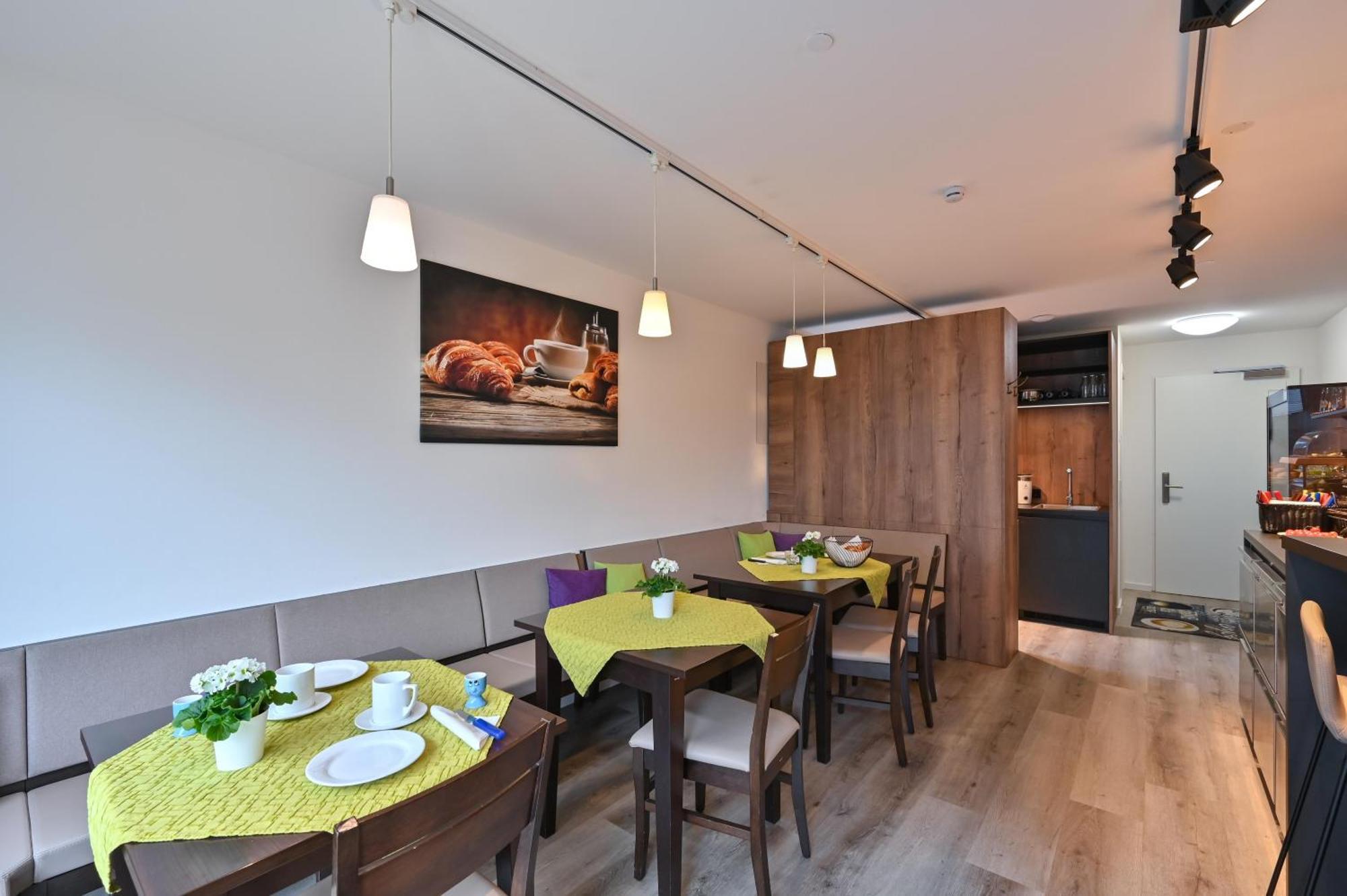 Hotel Gaestehaus Stock Zimmer Kaffeesaeckle ฟรีดริชส์ฮาเฟน ภายนอก รูปภาพ