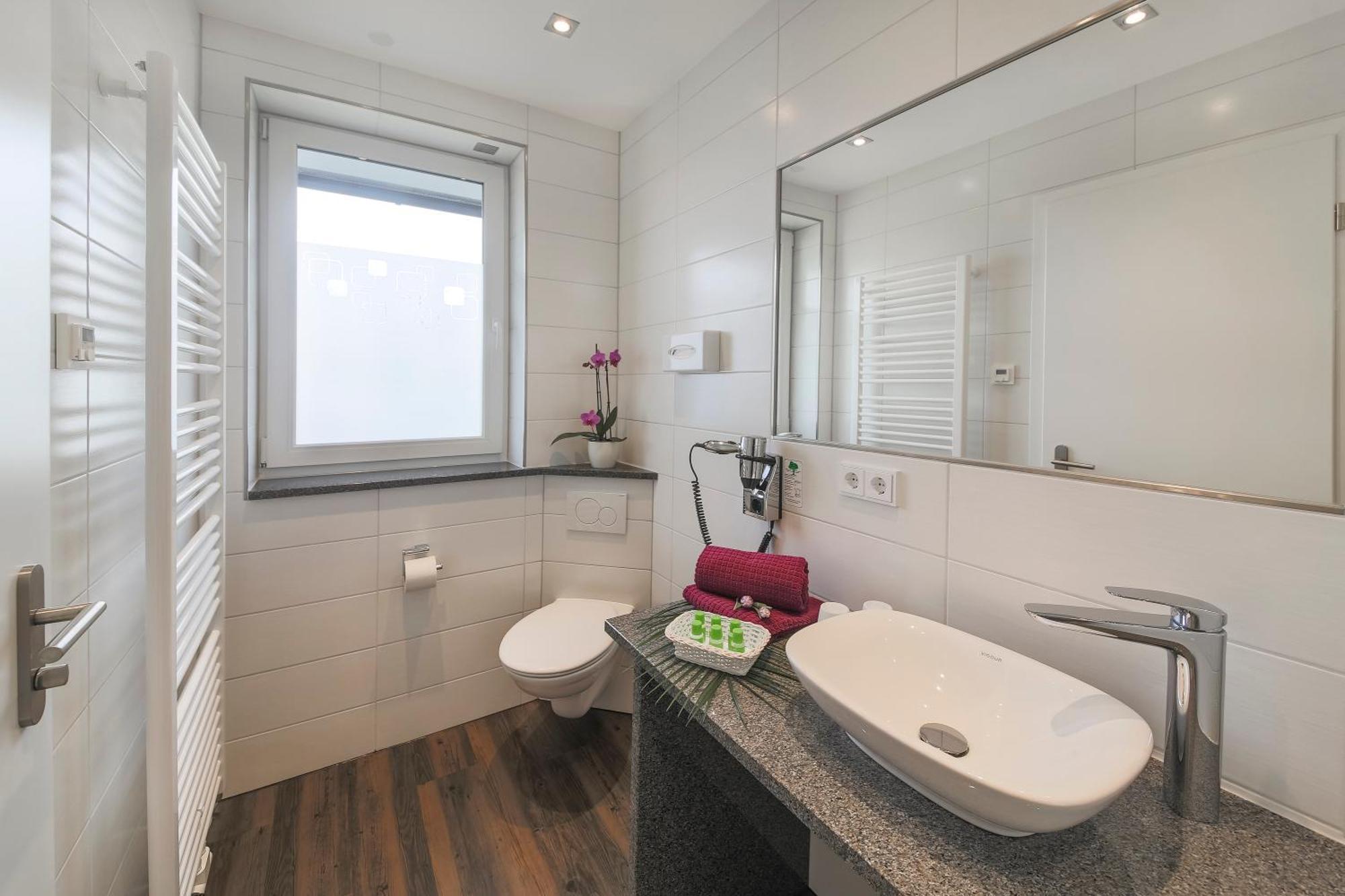 Hotel Gaestehaus Stock Zimmer Kaffeesaeckle ฟรีดริชส์ฮาเฟน ภายนอก รูปภาพ